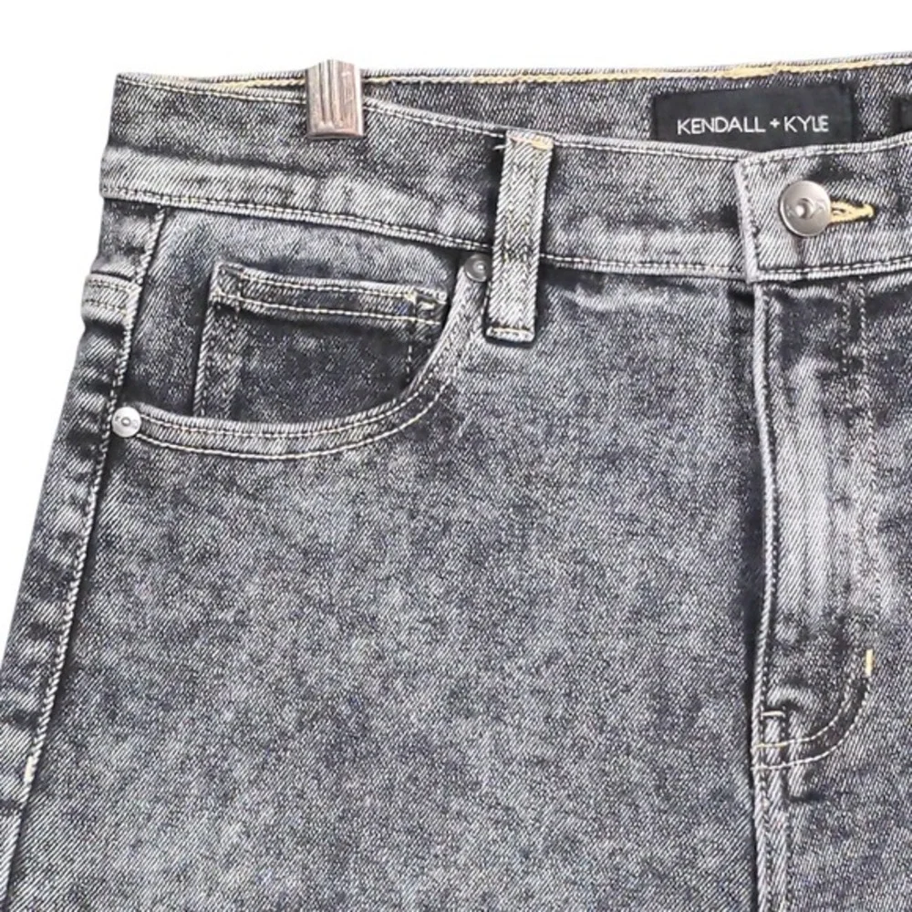 KENDALL + KYLIE The Drifter High Rise Denim Shorts‎ 11/30 Black Acid Wash Cutoff